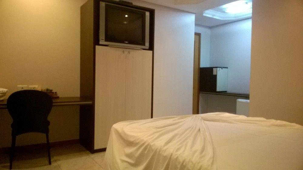 Hotel Luni Сао Паоло Екстериор снимка