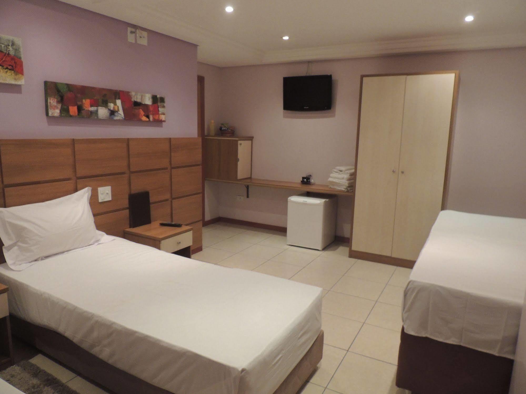 Hotel Luni Сао Паоло Екстериор снимка